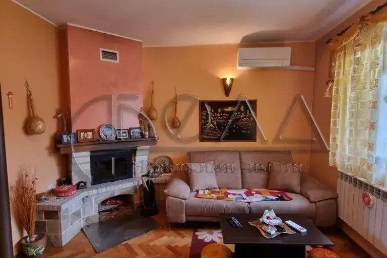 3-bedroom apartment in Oblast Kyustendil, Dupnica