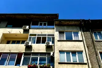 Тристаен апартамент в Ловеч, Троян