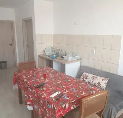 Photo 3 — 3-bedroom apartment in Oblast Pazardjik, Zvynichevo