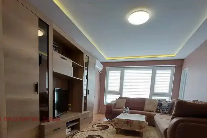 3-bedroom apartment in Oblast Pernik, Radomir