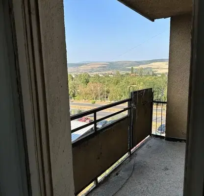 Photo 3 — 3-bedroom apartment in Oblast Pernik, Radomir