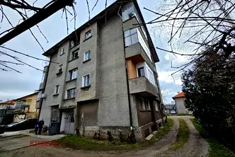 Тристаен апартамент в Перник, Радомир