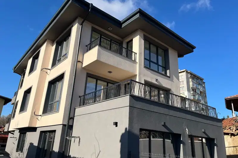 3-bedroom apartment in Oblast Stara Zagora, Kazanlyk