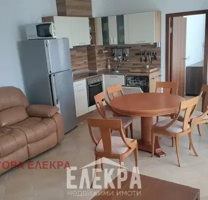 Снимка 3 — Тристаен апартамент във Варна, Бяла