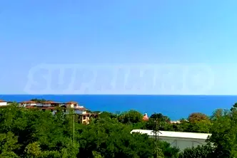 Тристаен апартамент във Варна, Бяла