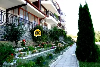 Тристаен апартамент във Варна, Бяла