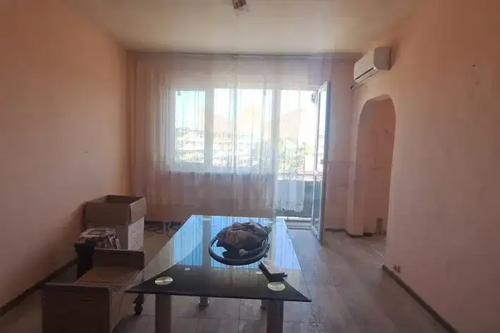 3-bedroom apartment in Oblast Varna, Devnya
