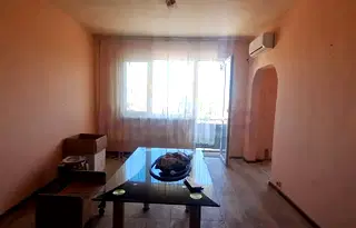 Тристаен апартамент във Варна, Девня