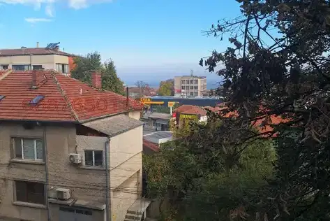 Тристаен апартамент във Велико Търново, Свищов