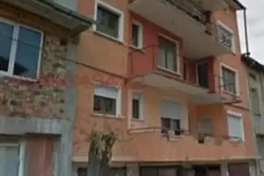 Тристаен апартамент във Враца, Мездра