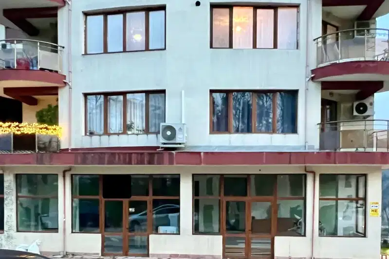Заведение във Велико Търново, Централна гара
