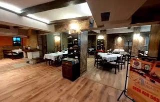 Заведение във Велико Търново, Център
