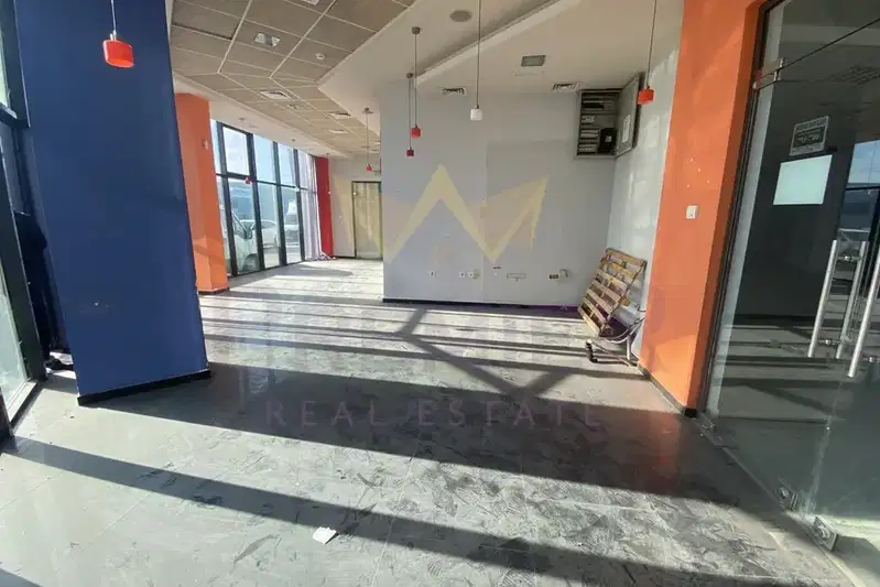 Заведение във Варна, Метро