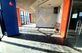Заведение във Варна, Метро