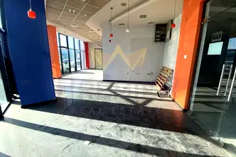 Заведение във Варна, Метро