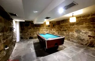 Заведение в Ловеч, Троян