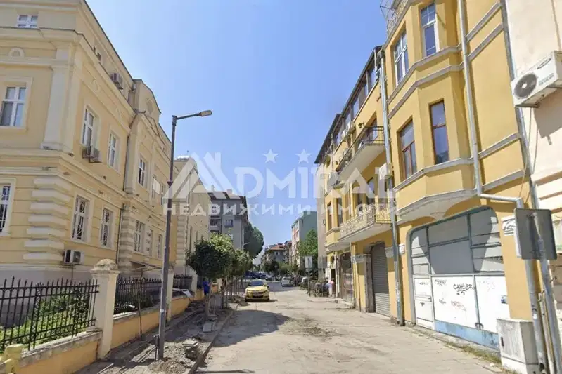 4-bedroom apartment in Burgas, Centyr