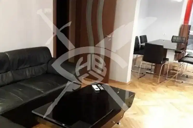 4-bedroom apartment in Burgas, Centyr