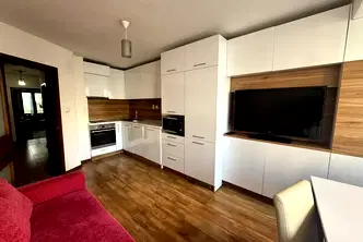 Тристаен апартамент с тераса в кв. Възраждане, Бургас