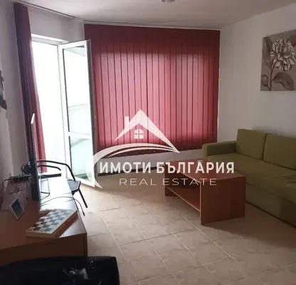 Снимка 3 — Двустаен апартамент в Добрич, Каварна