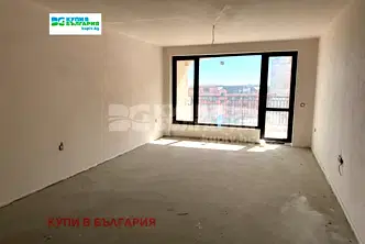 Тристаен апартамент в к.к. Св.Св. Константин и Елена