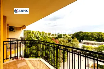 Тристаен апартамент в к.к. Златни пясъци