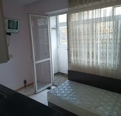 Снимка 2 — Двустаен апартамент в Кърджали, Възрожденци