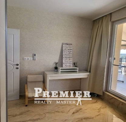 Photo 2 — Three-room apartment with terrace in Nesebar, near the sea