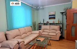 Тристаен апартамент в Пазарджик, Център