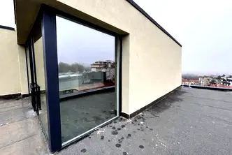 Тристаен апартамент в Плевен, Широк център
