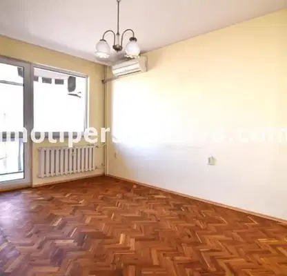 Photo 4 — 3-bedroom apartment in Plovdiv, Kyrshiyaka