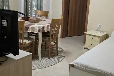 Двустаен апартамент в Бургас, с. Лозенец