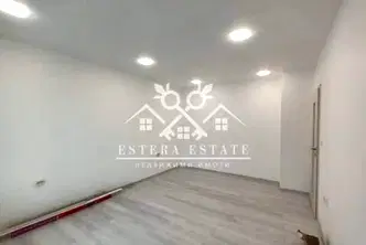 Едностаен апартамент в Шумен, Басейна
