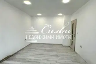 Едностаен апартамент в Шумен, Басейна