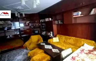 Тристаен апартамент в Шумен, Център