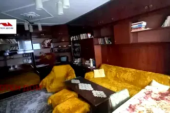 Тристаен апартамент в Шумен, Център