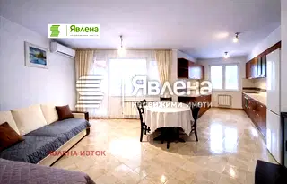 Тристаен апартамент с тераса и паркинг в Дианабад, София