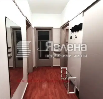 Снимка 5 — Просторен 3-стаен апартамент с югоизточно изложение в Лагера