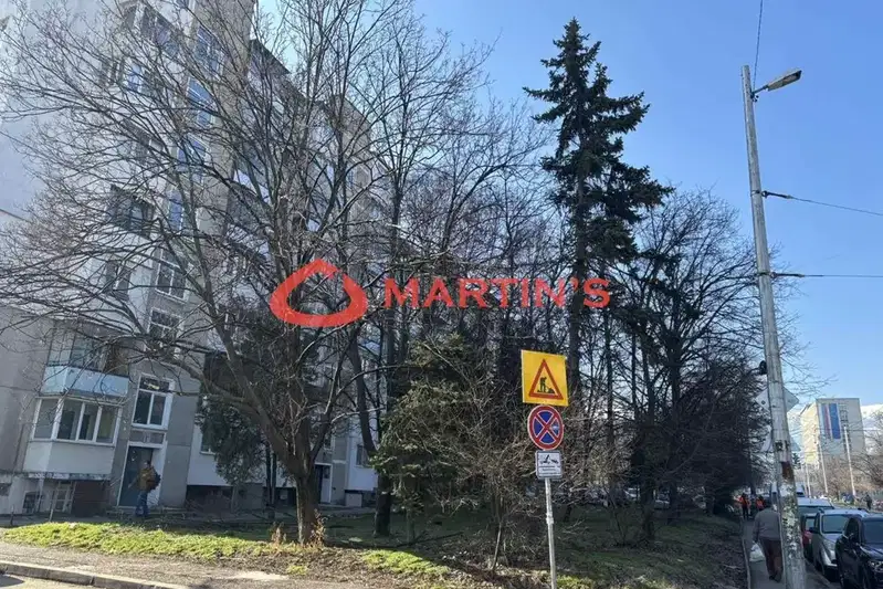 Тристаен апартамент в София, Младост 1
