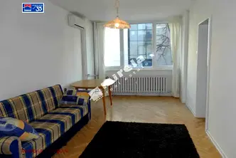 Тристаен апартамент в София, Център