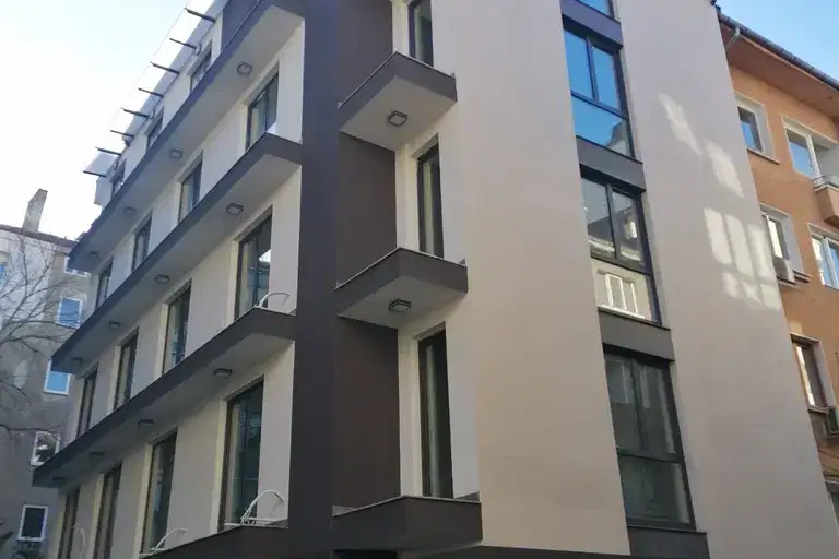 5-bedroom apartment in Sofiya, Centyr