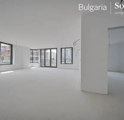 Снимка 3 — Четиристаен апартамент с тераси в Манастирски ливади, София