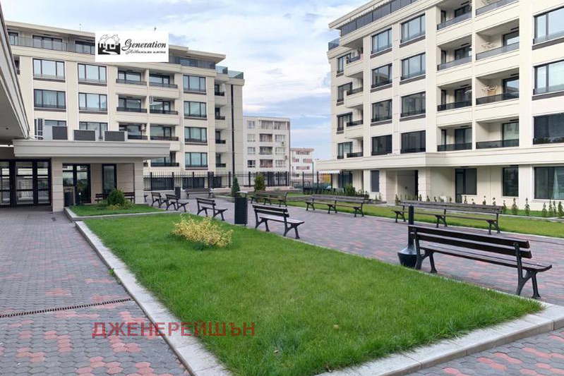 Луксозен 2-стаен апартамент в Младост 2 с охрана и паркинг