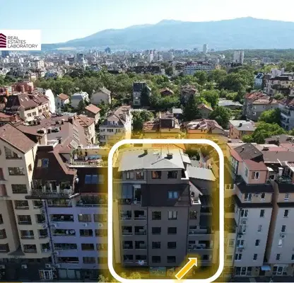 Снимка 2 — Двустаен апартамент 64 кв.м. в Редута, с паркинг и асансьор
