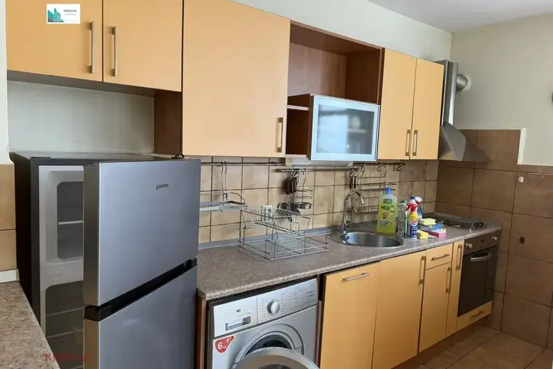 3-bedroom apartment in Sofiya, Strelbishte