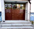 Снимка 2 — Тристаен апартамент с две лоджии в Света Троица, София