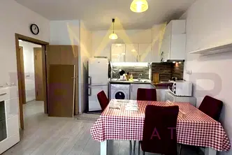 Двустаен апартамент с голяма тераса в кв. Бриз, Варна