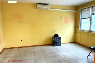 Двустаен апартамент с тераса в Център, Варна