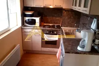 Тристаен апартамент с голяма тераса и гледка към гора в Левски, Варна