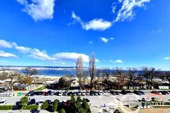 Просторен 2-стаен апартамент с морска панорама в Аспарухово, Варна